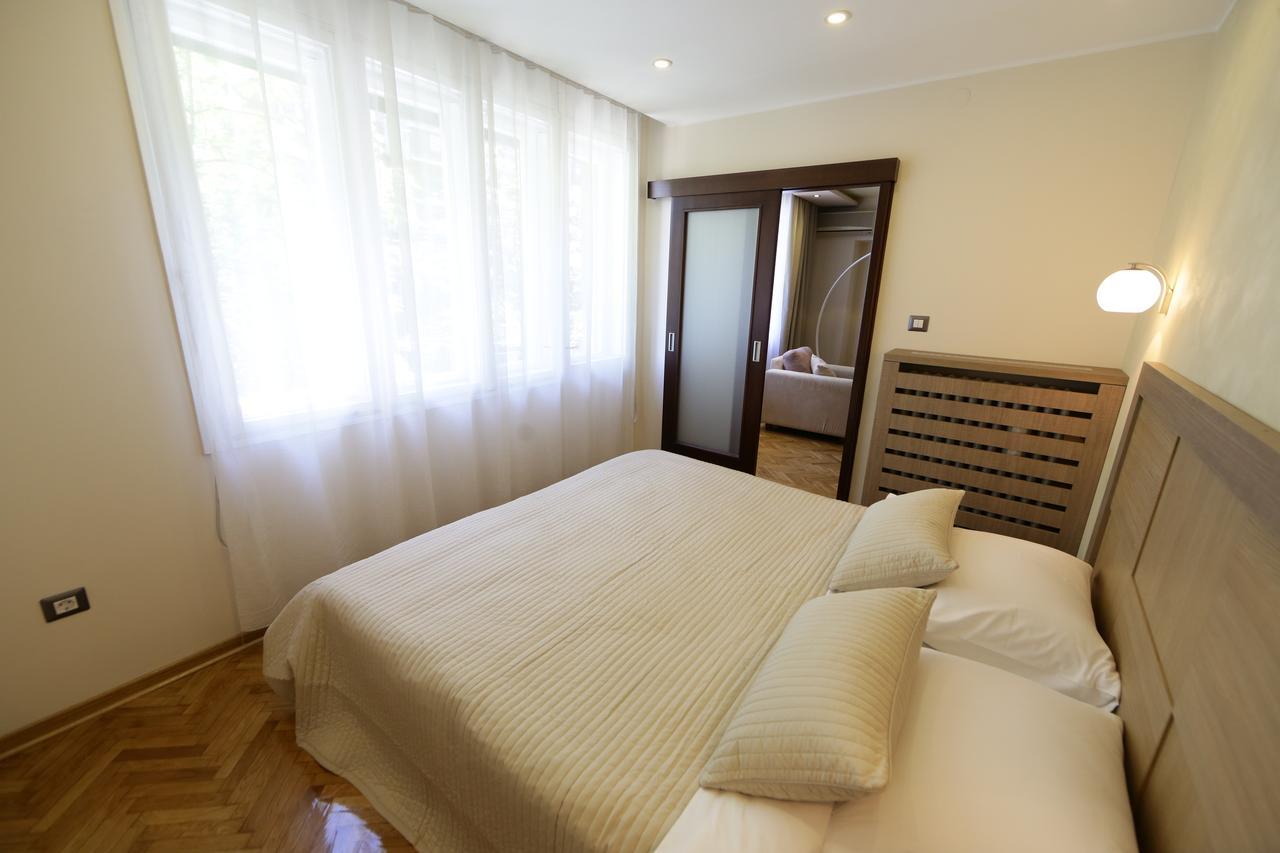 Apartment Piano Belgrade Extérieur photo